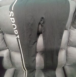 One size fits all black leggings with sport Logo